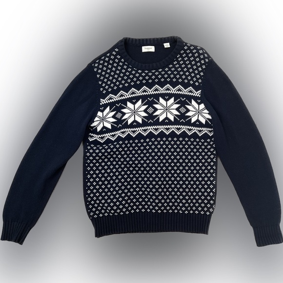 Holiday sweater - Picture 1 of 2